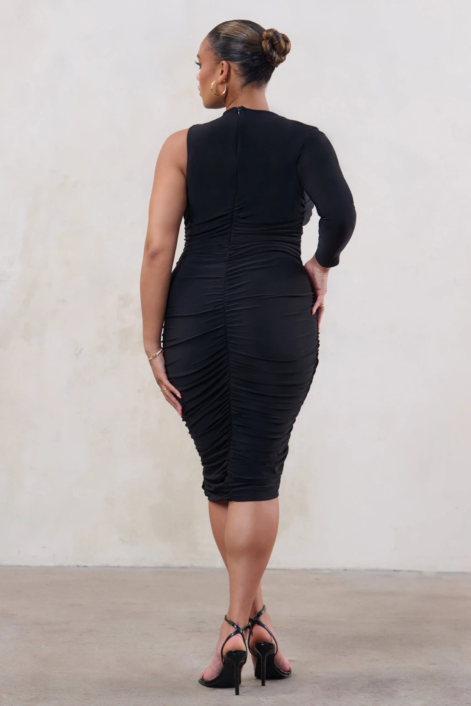 Refine | Black One Shoulder Midi Bodycon Dress - Image 5